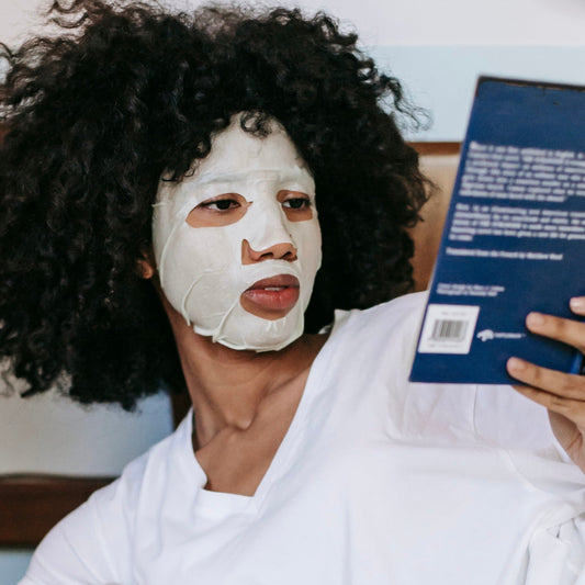 Why Night-Time Is the Best Time to Use Retinol