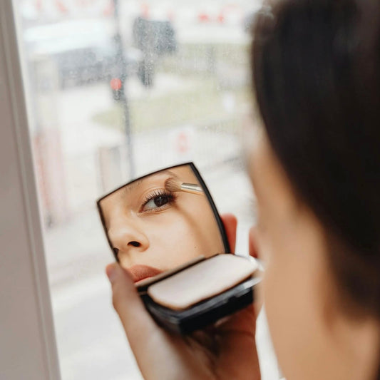 Makeup & Clear Skin: How to Wear It Without Clogging Pores