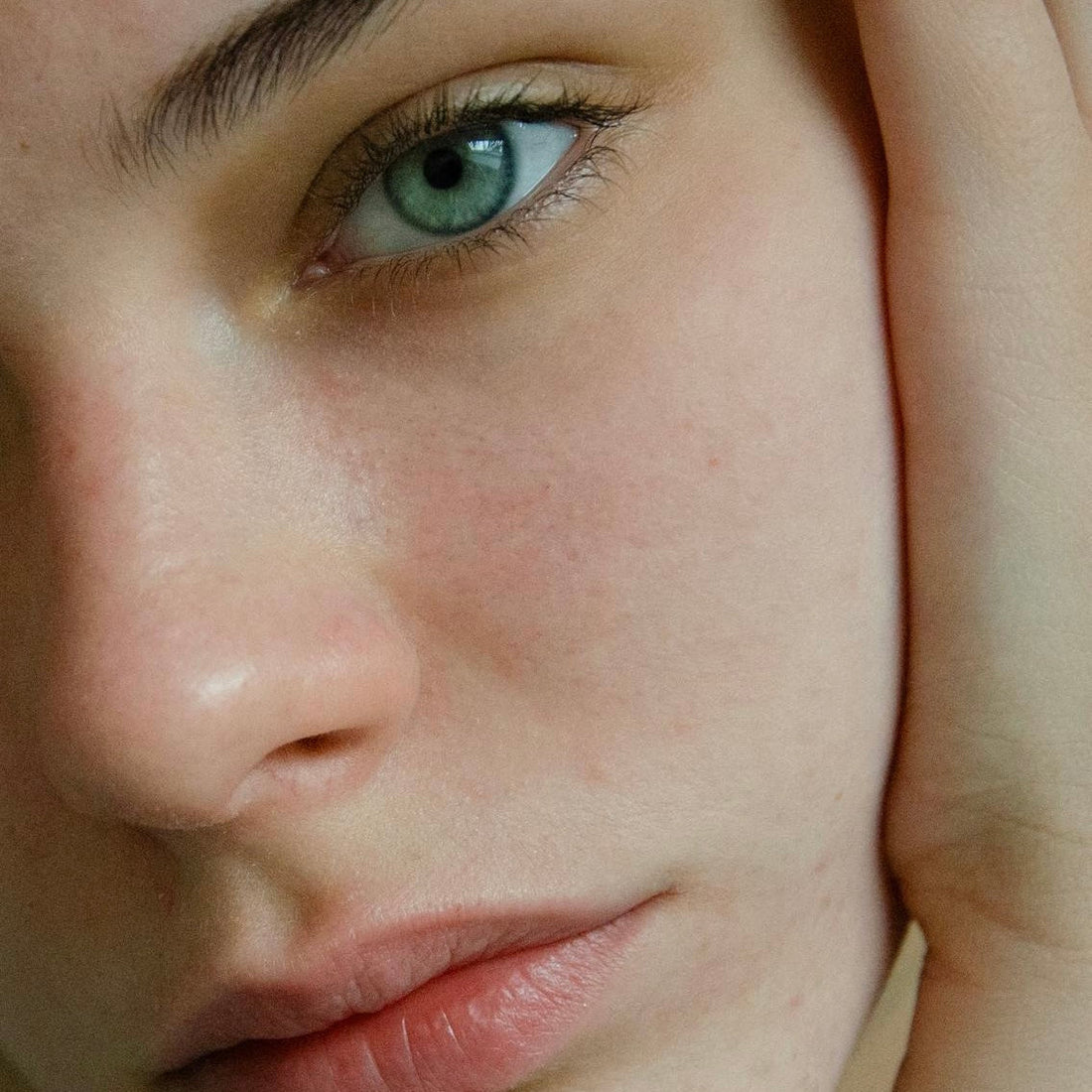 The Truth About Pore-Clogging Ingredients & How to Avoid Them