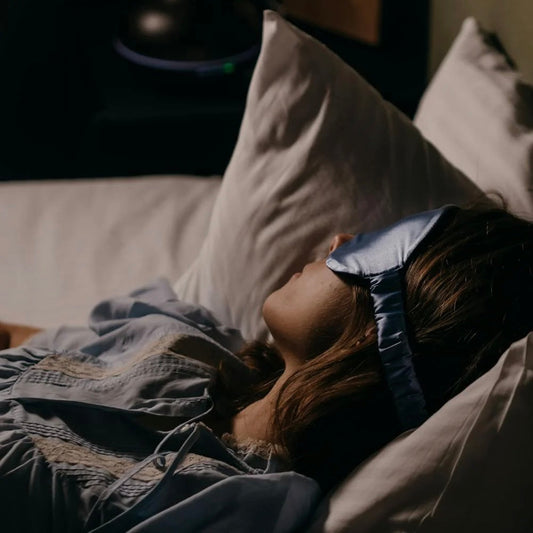 Is Your Pillowcase Causing Breakouts? How to Keep Your Skin Clean Overnight